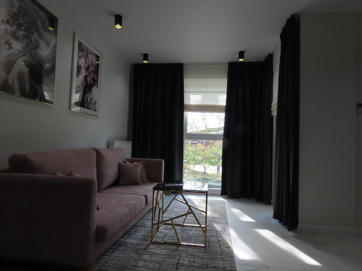 El - Solaris Apartment